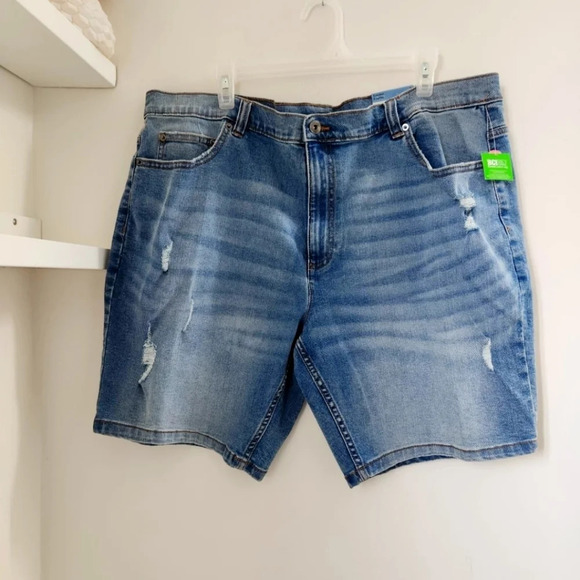 Stylish Men's Distressed Denim  Shorts - Ripped & Stretch Fit for Casual Wear - Picture 7 of 14